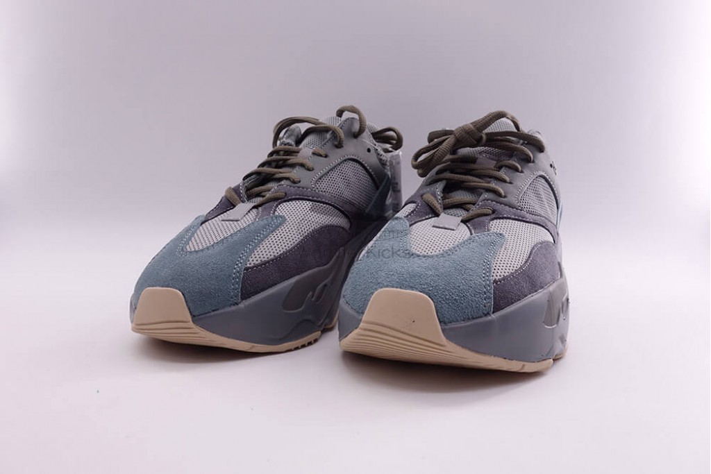 yeezy boost 700 teal blue