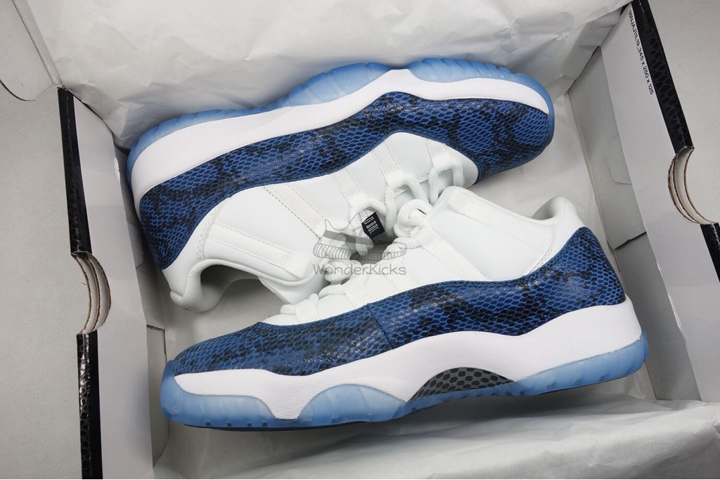 air jordan 11 retro low snake navy (2019)