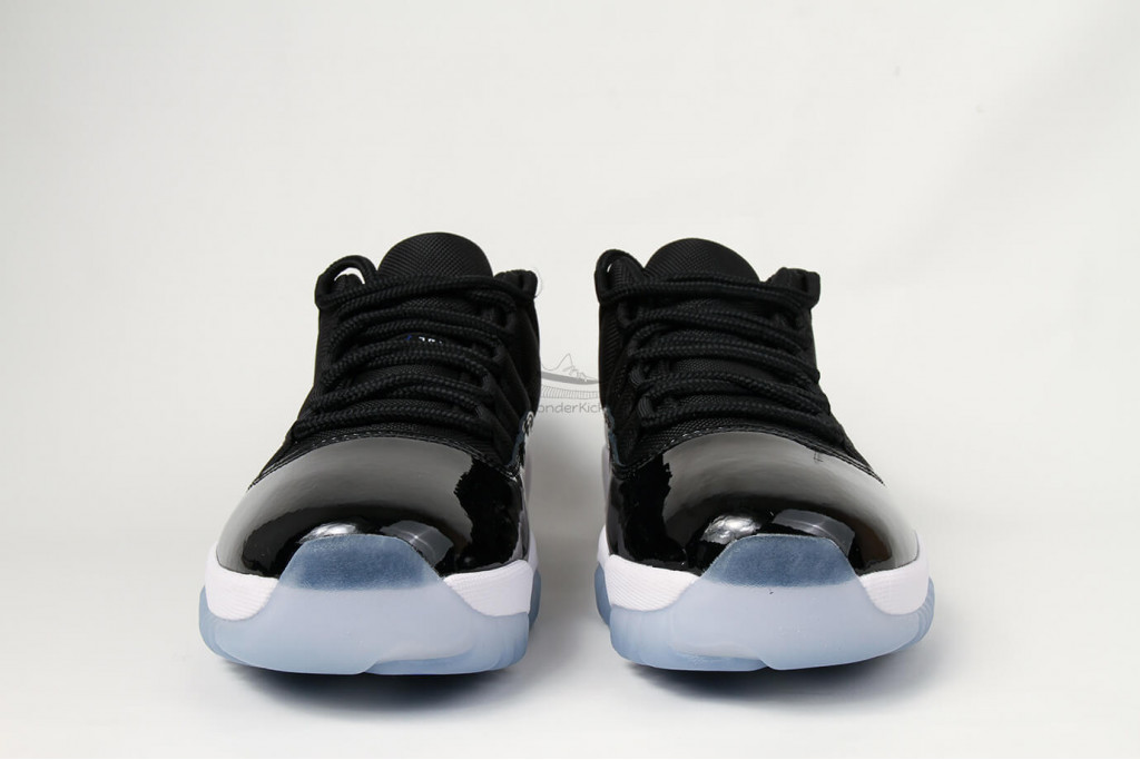 air jordan 11 retro low space jam