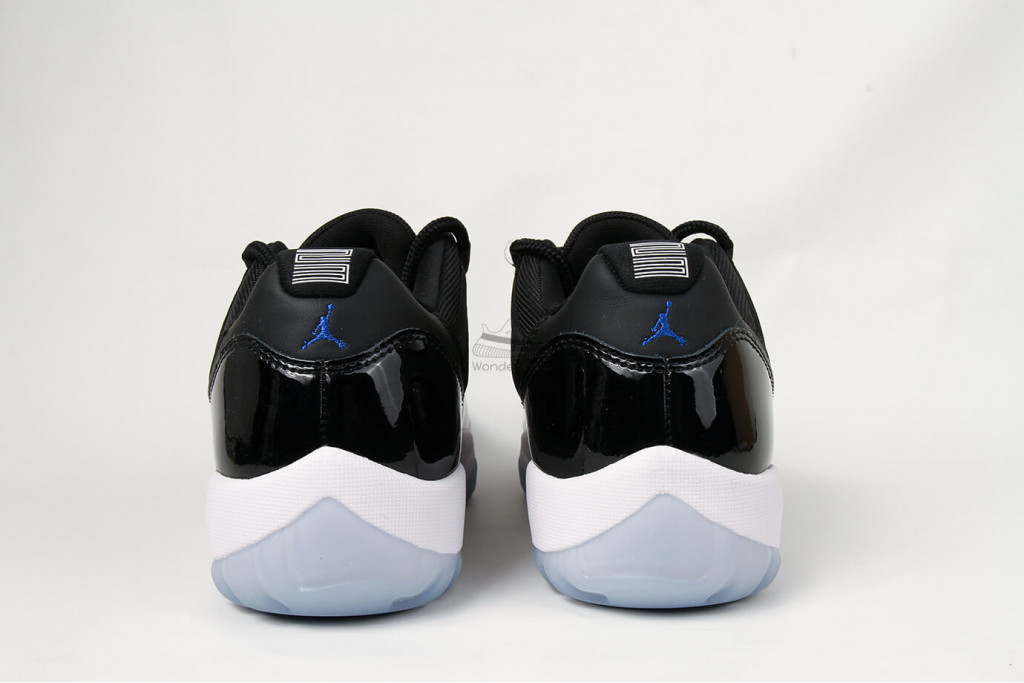 air jordan 11 retro low space jam