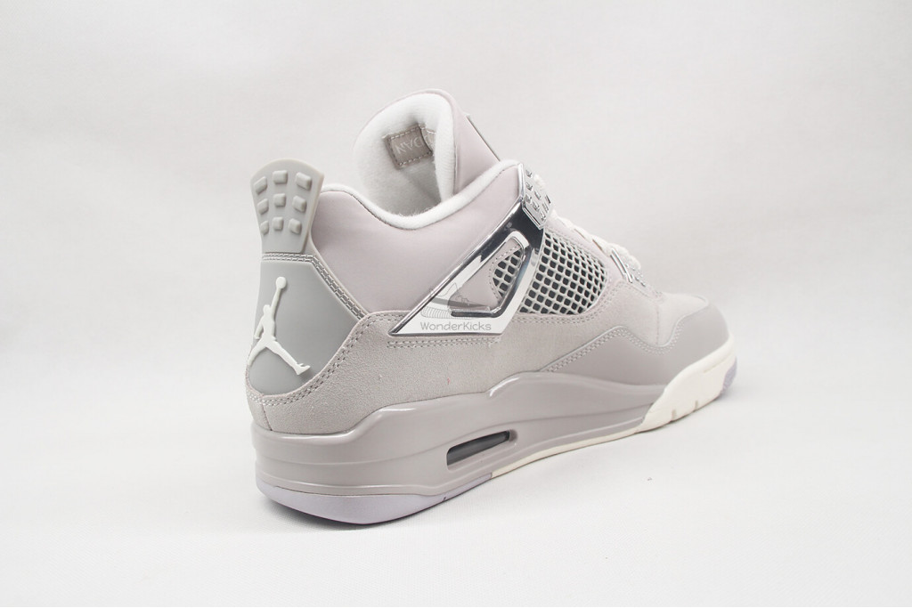 air jordan 4 retro frozen moments