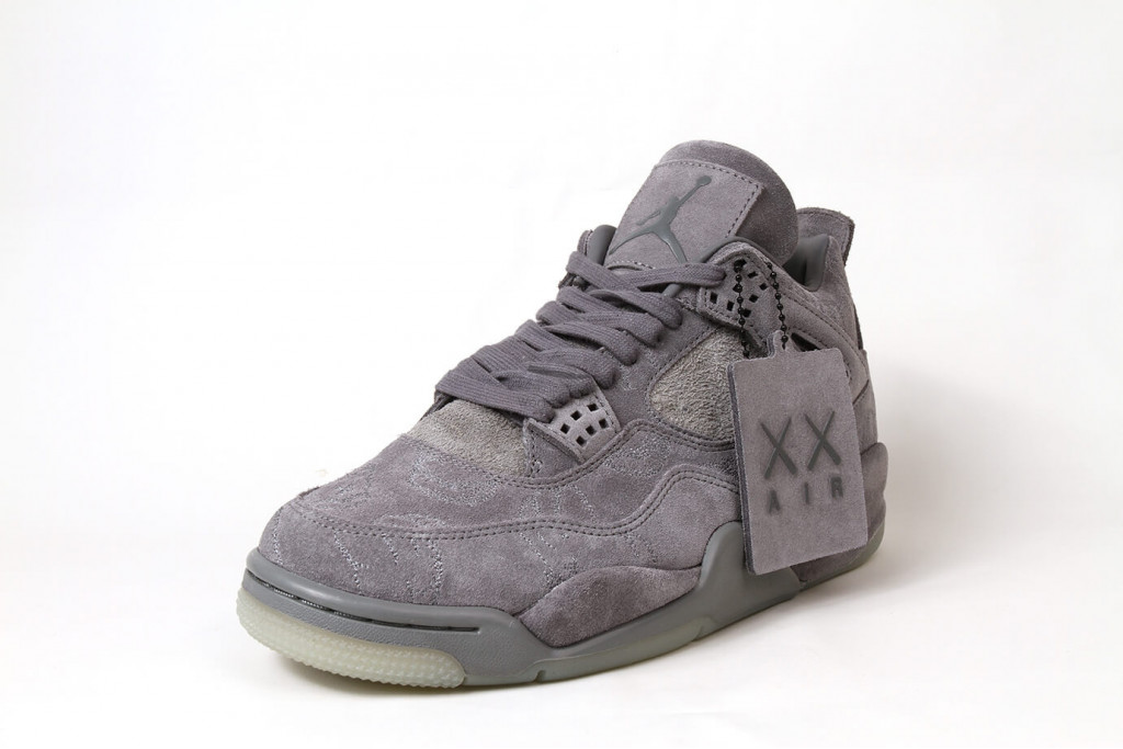 air jordan 4 retro kaws