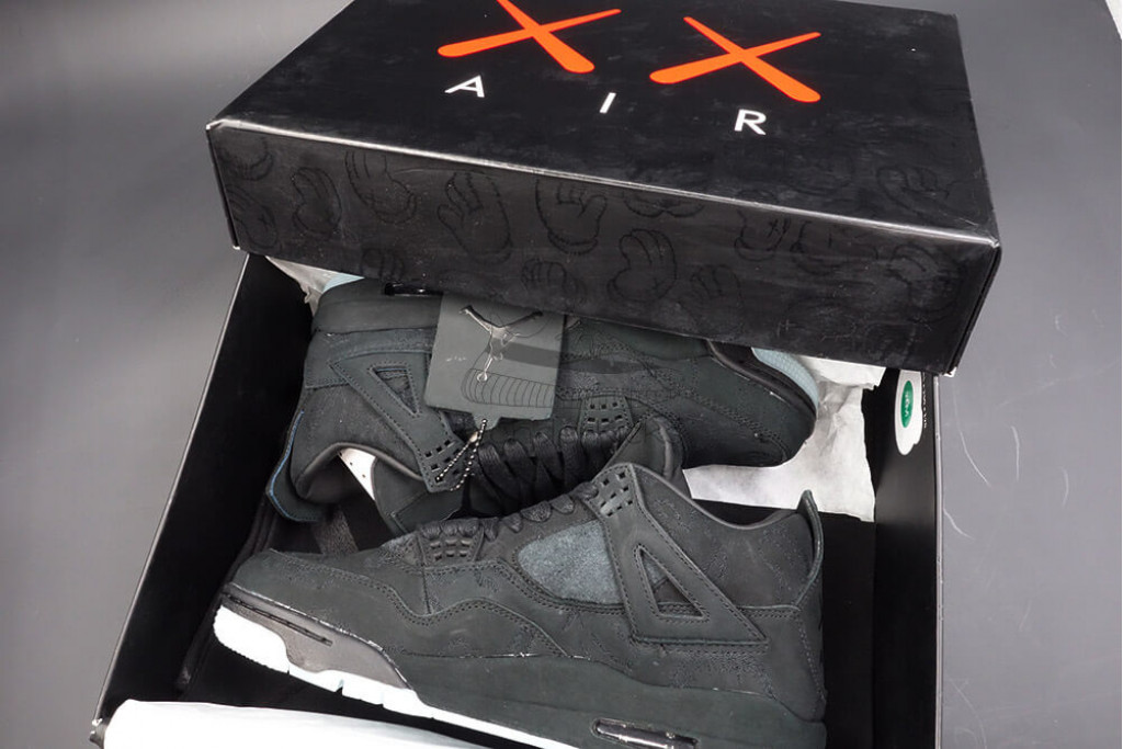 air jordan 4 retro kaws black