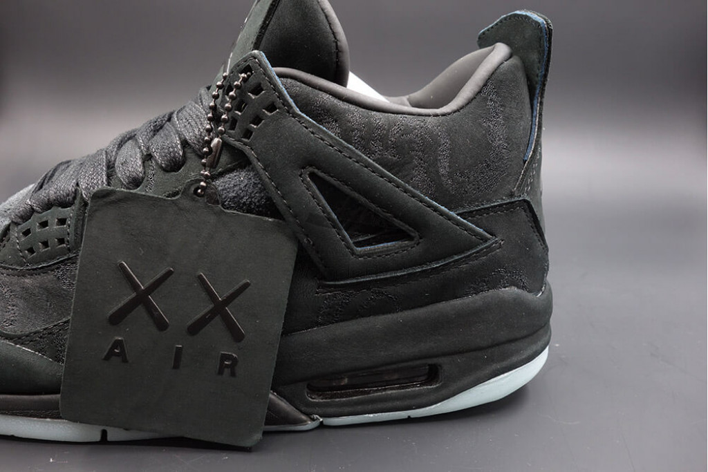 air jordan 4 retro kaws black