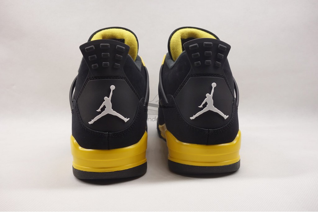 air jordan 4 retro thunder (2023)