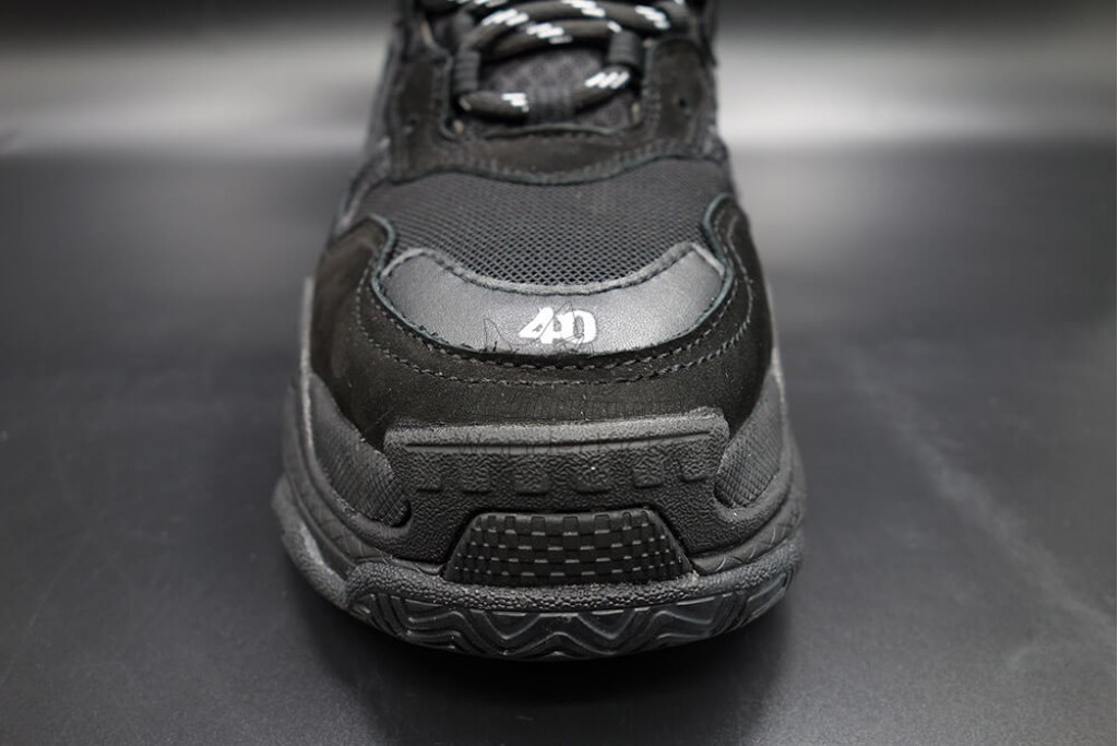 bc triple s trainer all black