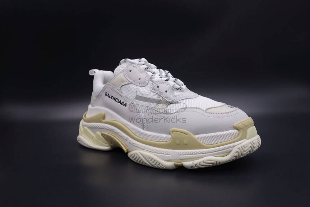 bc triple s trainer white