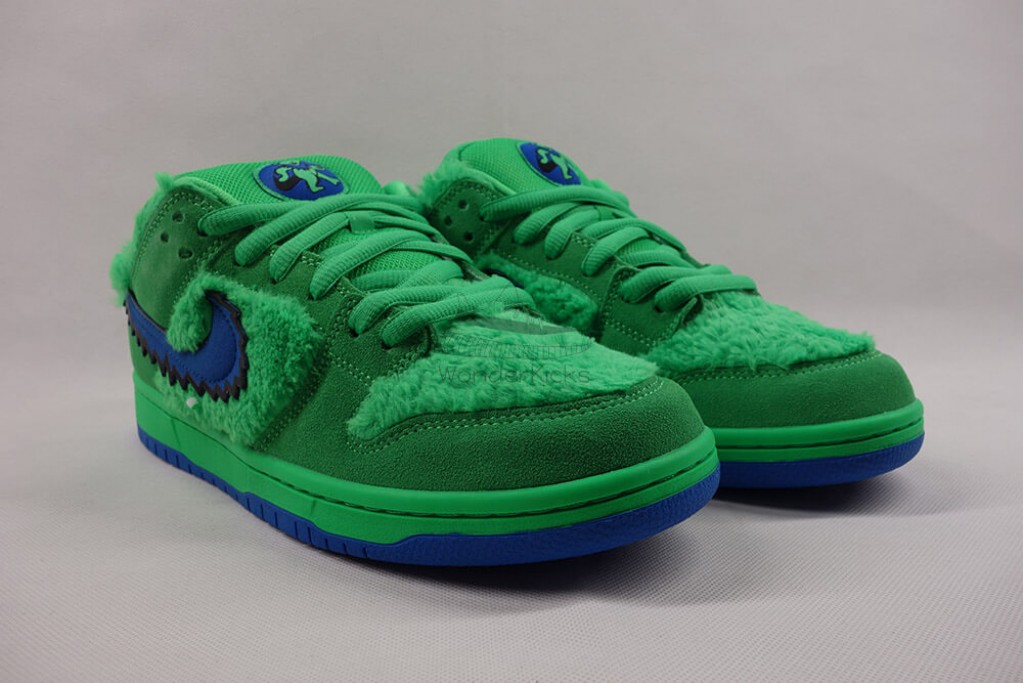 sb dunk low grateful dead bears green