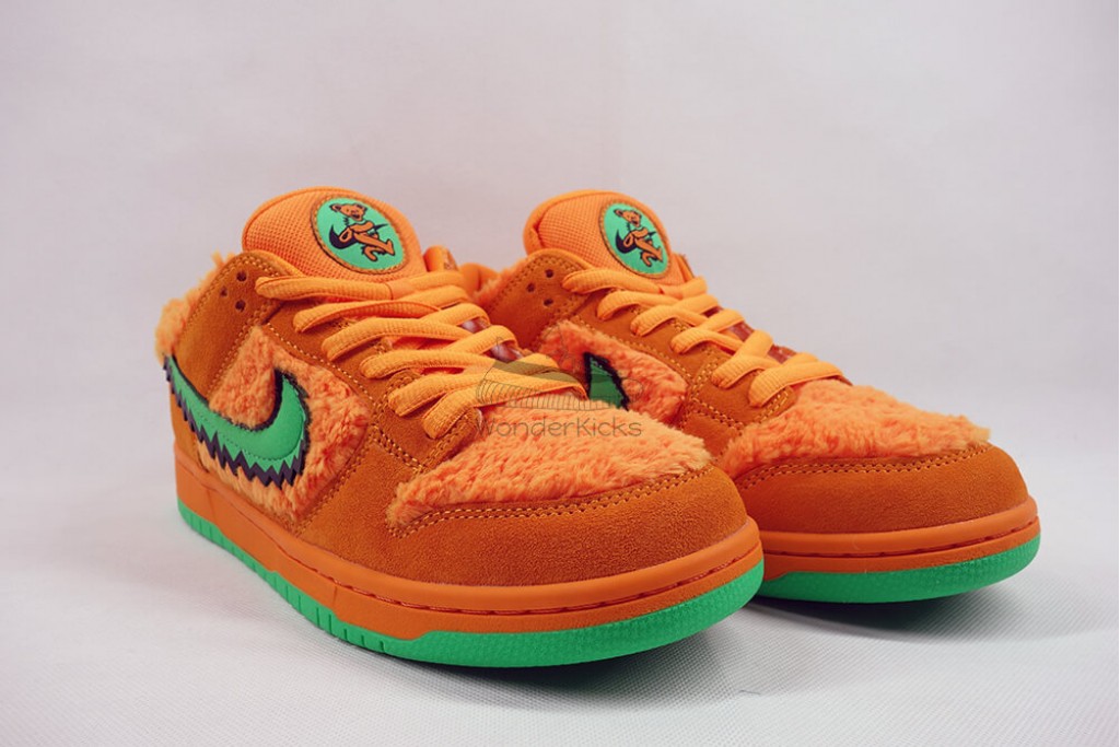 sb dunk low grateful dead bears orange