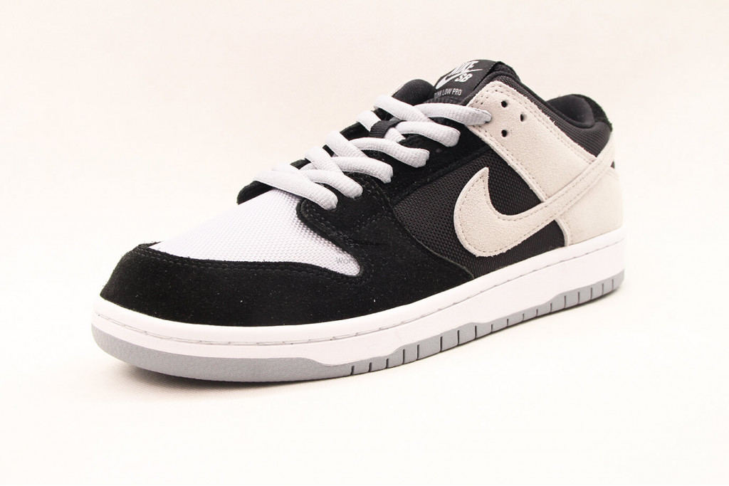 sb dunk low black wolf grey white