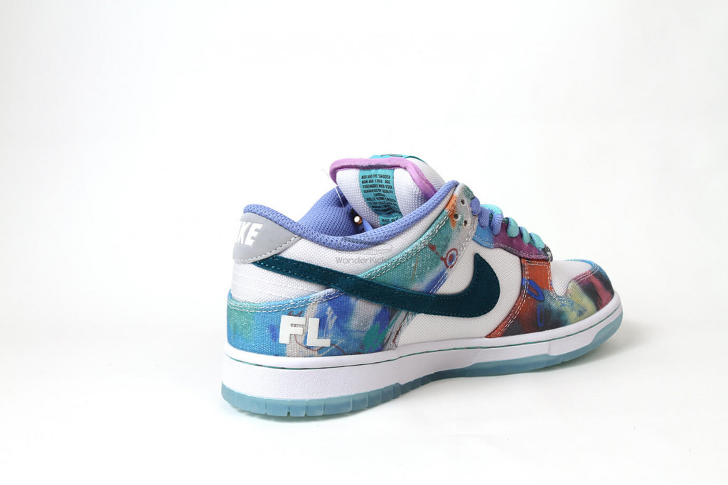 sb dunk low futura laboratories bleached aqua