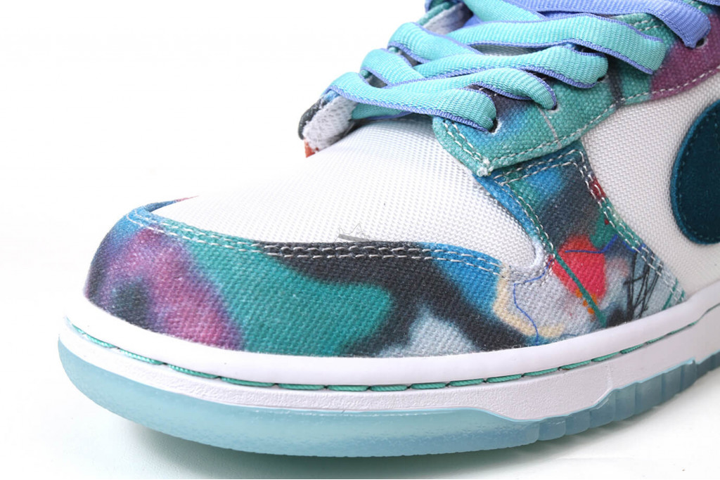 sb dunk low futura laboratories bleached aqua