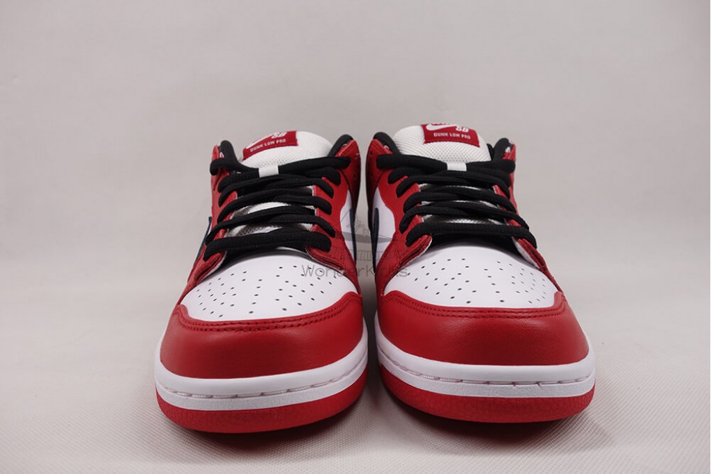 sb dunk low j-pack chicago