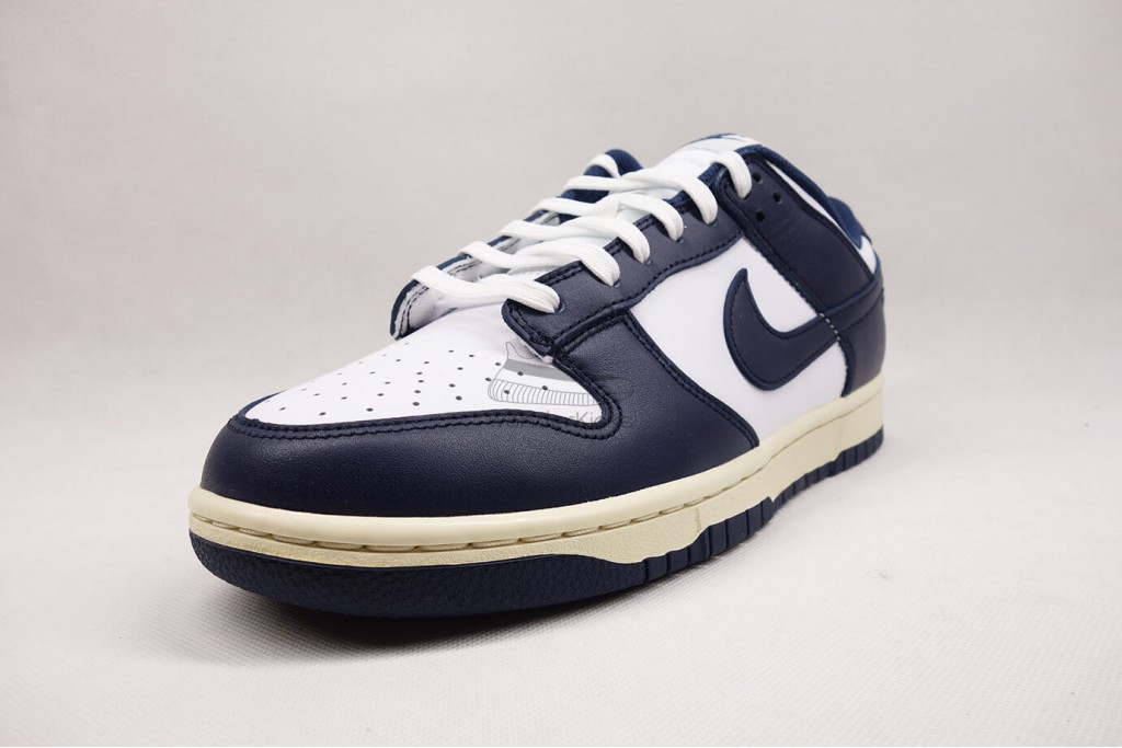 dunk low vintage navy