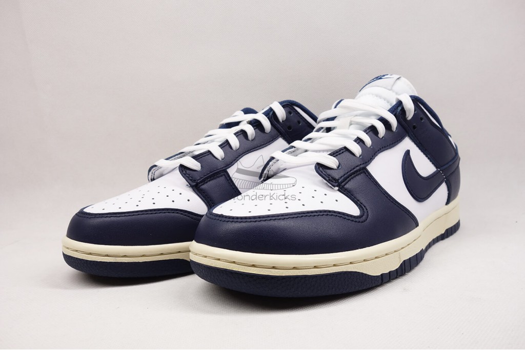 dunk low vintage navy