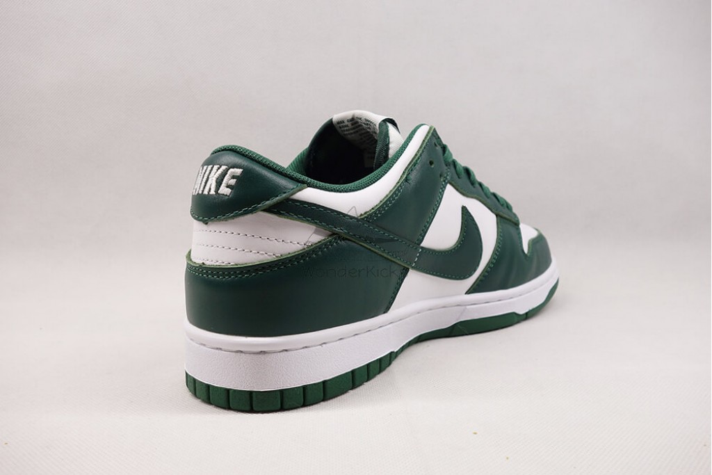 dunk low michigan state