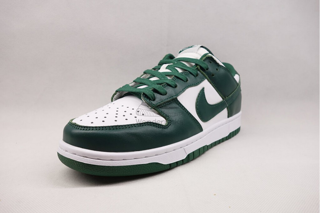 dunk low michigan state