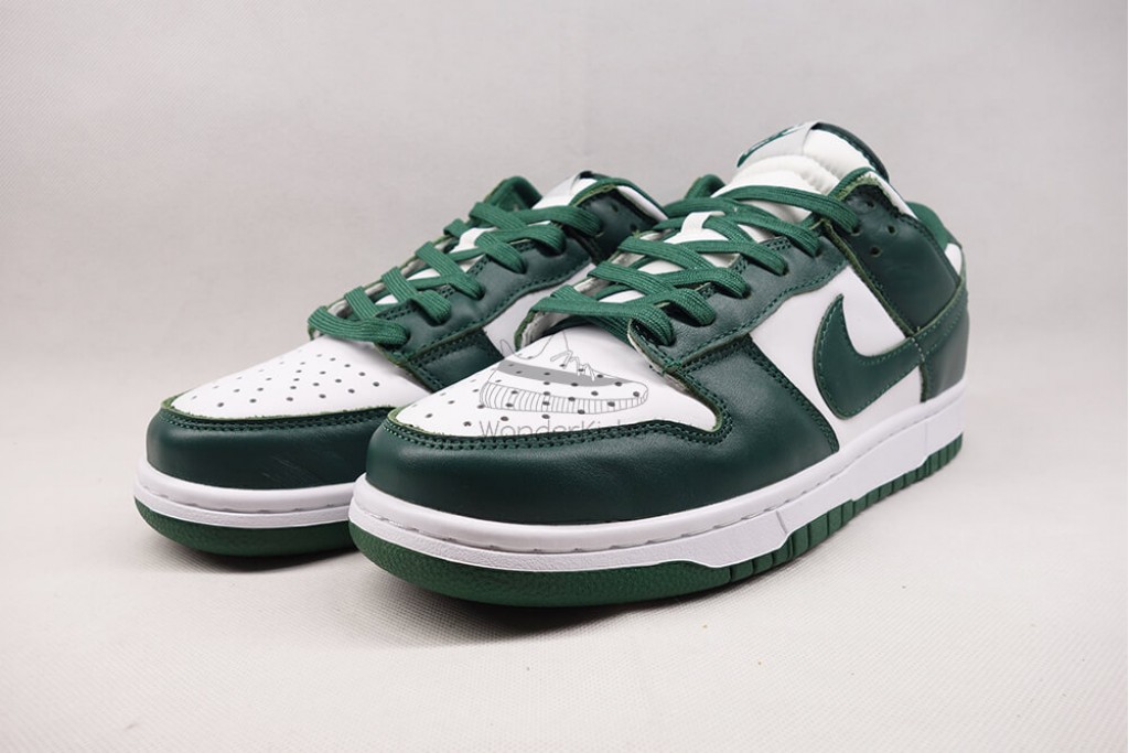 dunk low michigan state