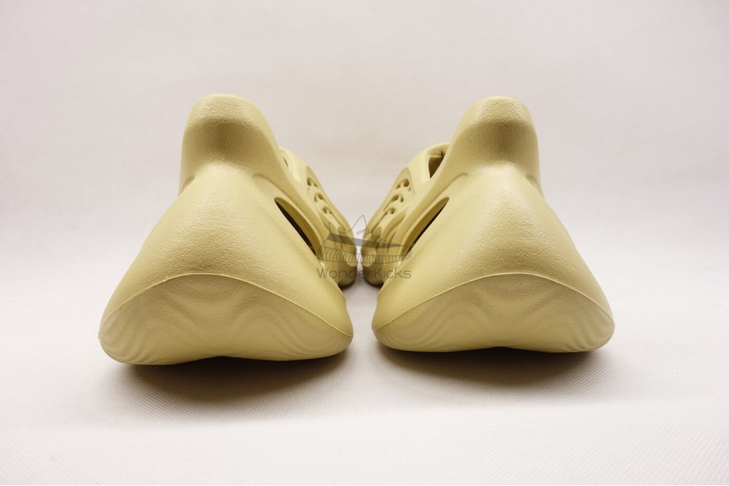 yeezy foam rnr sulfur